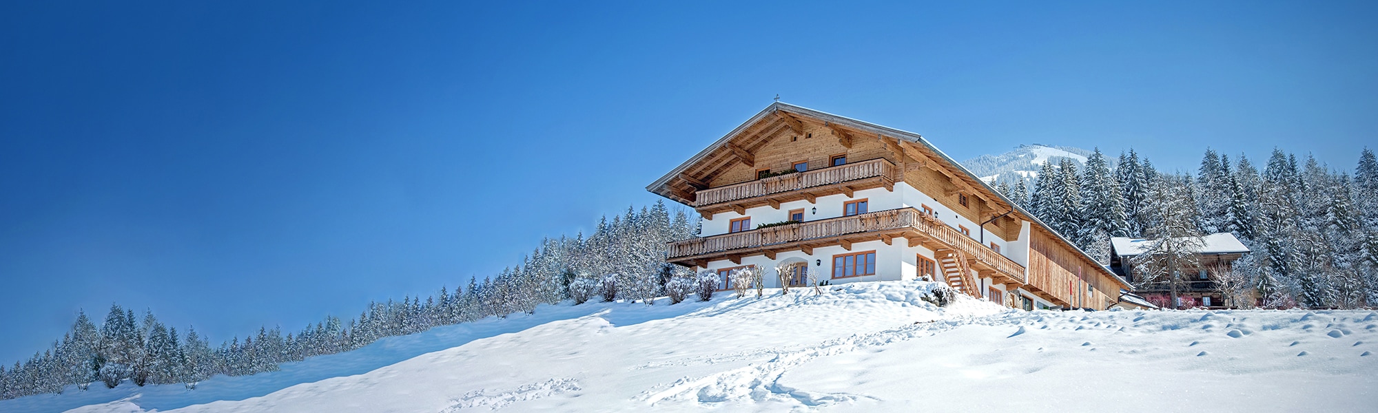 Wintersport chalet huren in Oostenrijk huisjes Belvilla